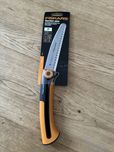 Садова пилка Fiskars