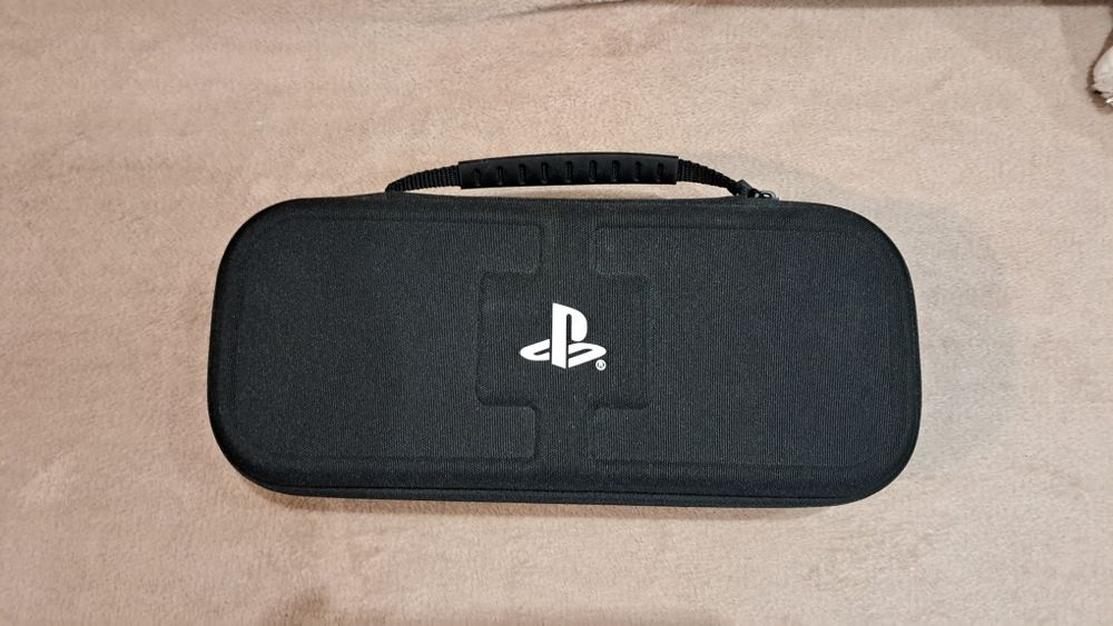 Etui do playstation portable