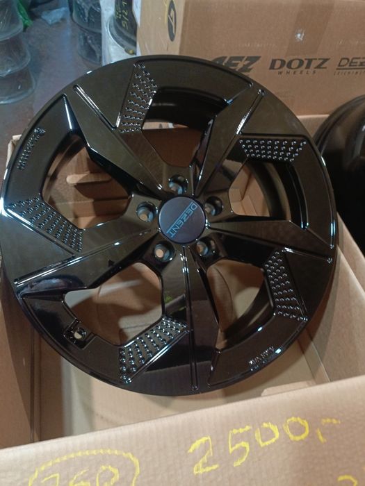 Nowe felgi aluminiowe oryginalne Dezent 5x112 et32 7,5jx19 skoda audi