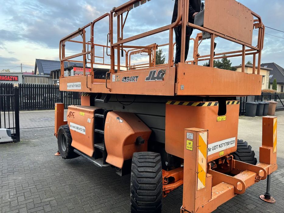 JLG 4394 RT  bez wkładu , aktualne UDT ( 30.06.2026 )