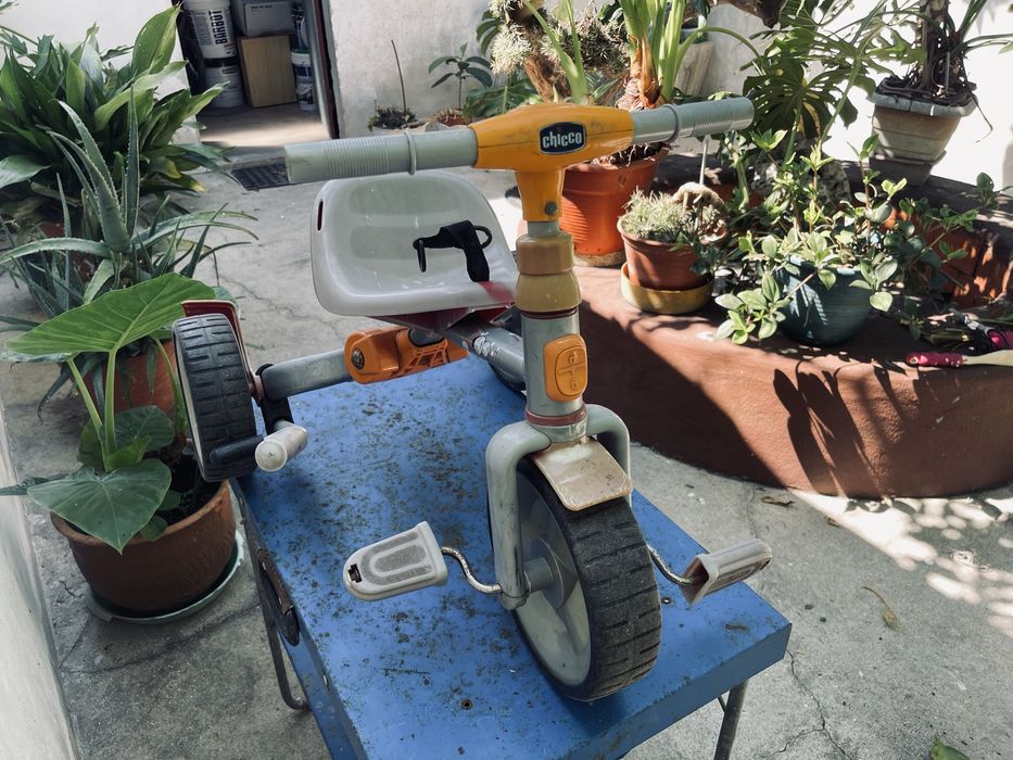 Triciclo Infantil Chicco ZTS - Usado