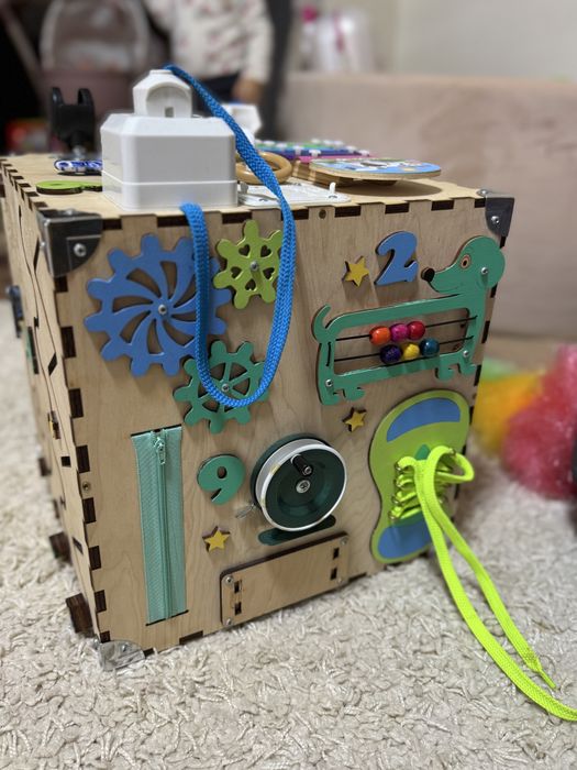 Бізікуб 30*30 видра fisher price лот іграшок бізіборд бизикуб