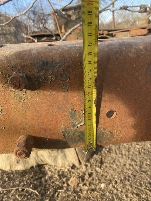 Швелер з рами автомобіля