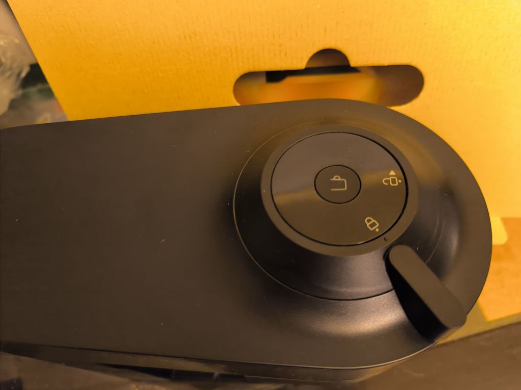 Maquina Nespresso Vertou Pop em Preto