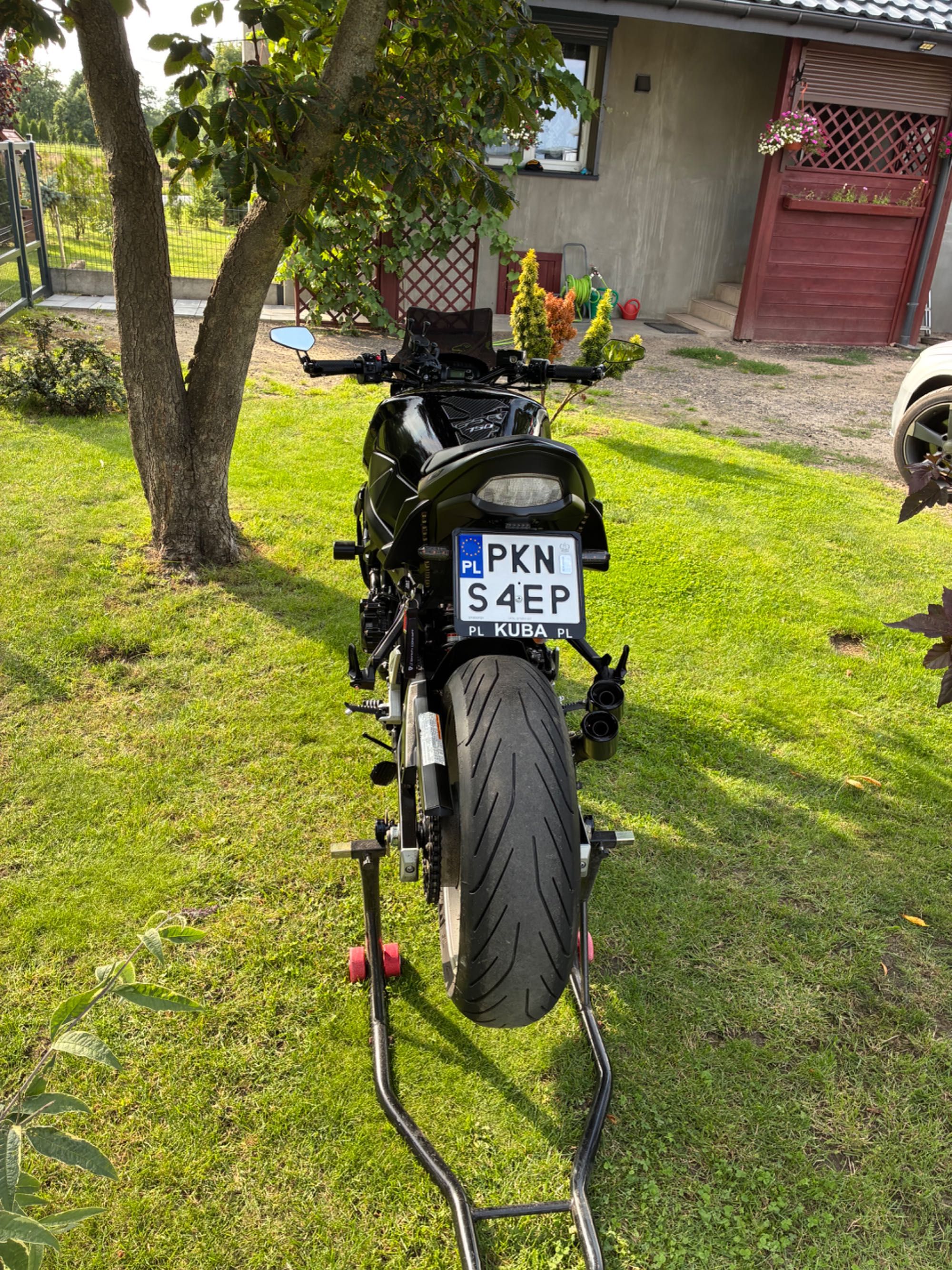 Suzuki Gsr 750. Rok 2013. Przebieg 20500