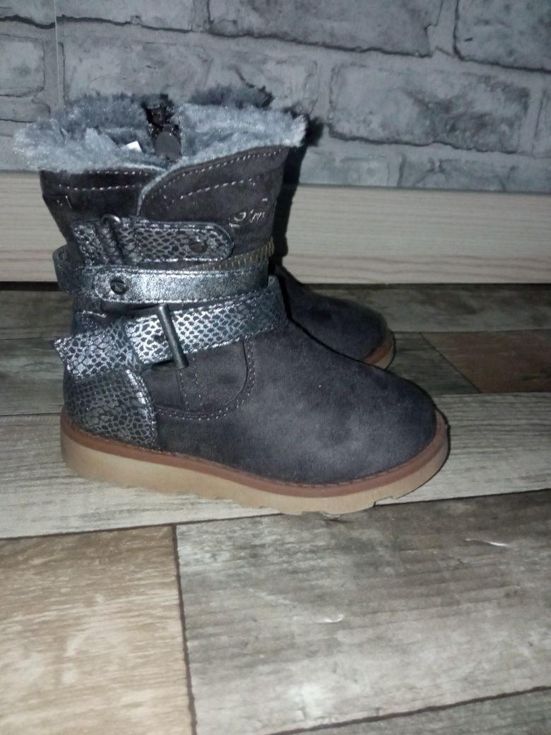 Buty zimowe kozaki  dziewczece r 25