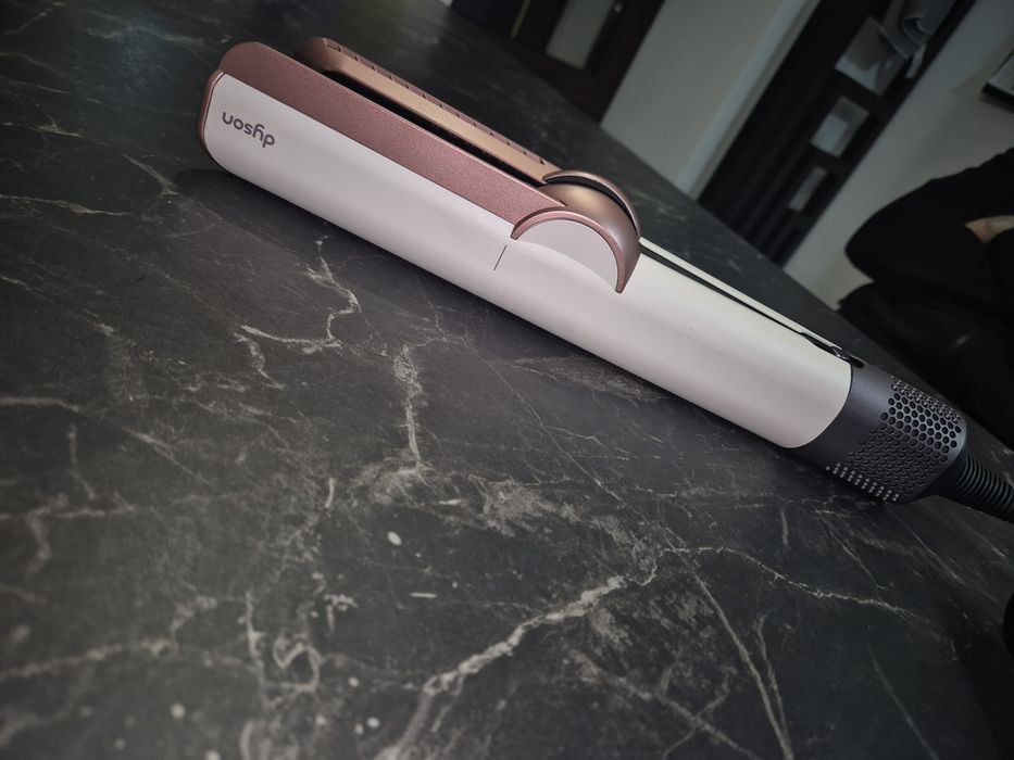 Dyson Suszarka-Prostownica Airstrait Pastelowy roz