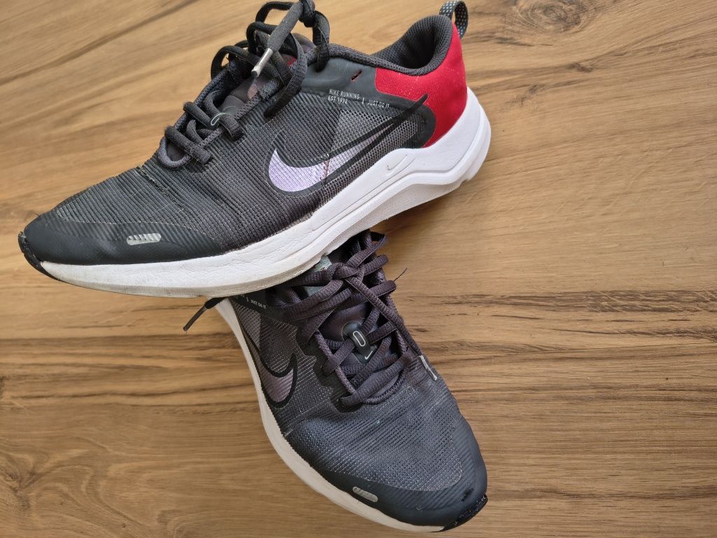 Buty NIKE roz 40
