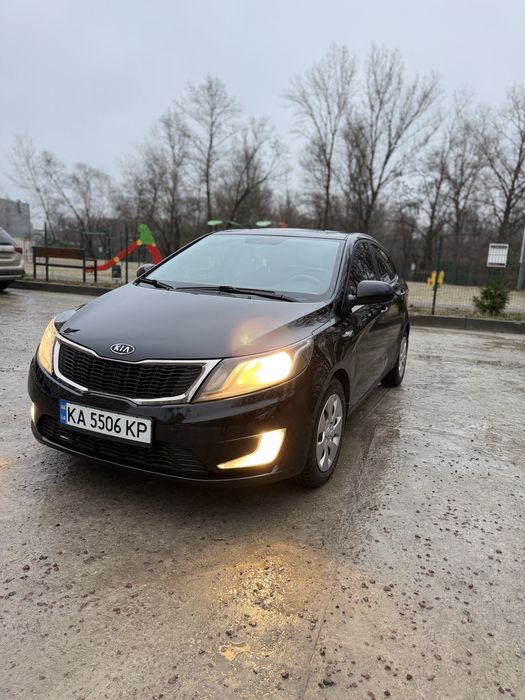 Продам Kia rio 2012 1.6