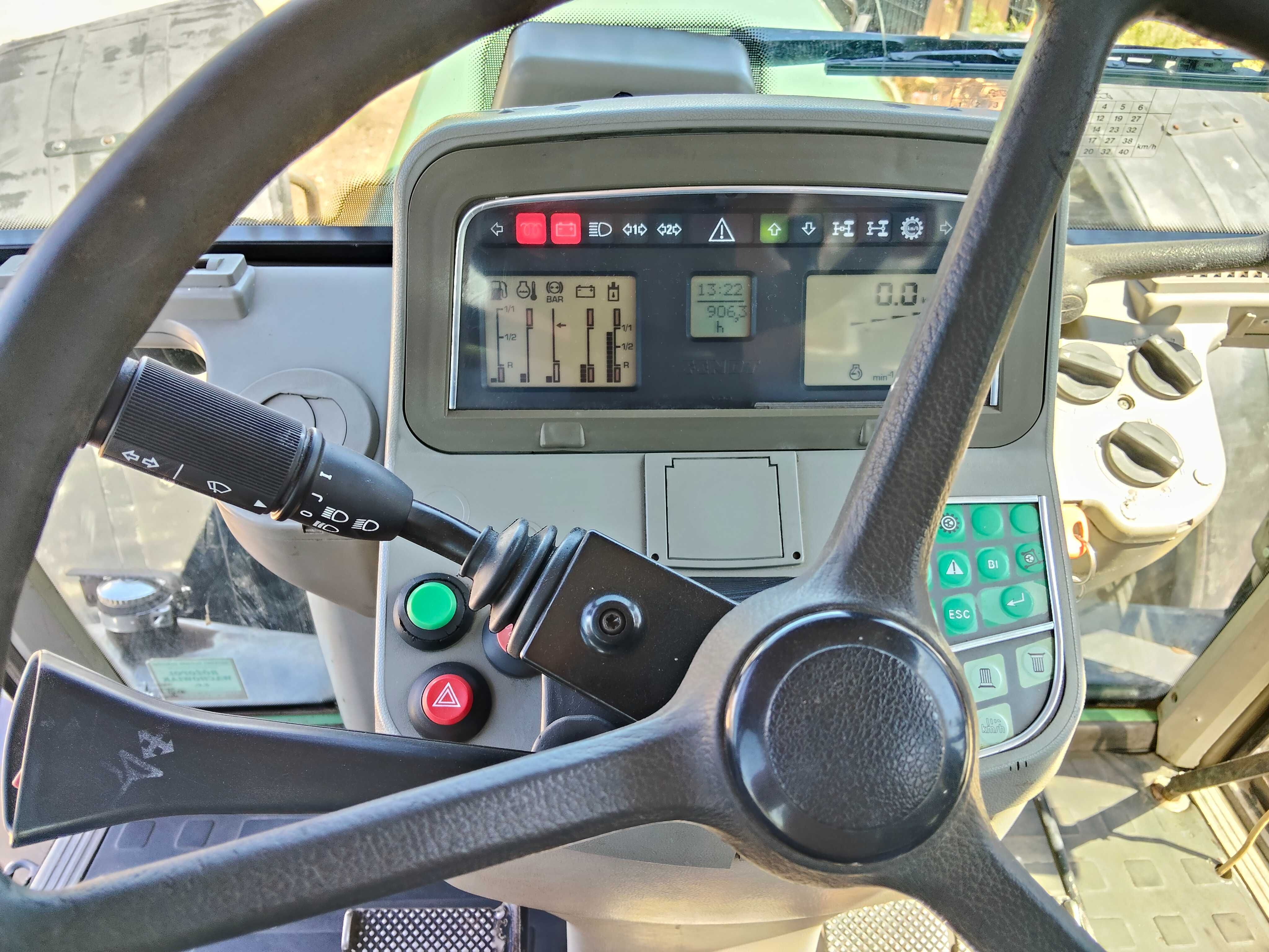 Fendt Favorit 818