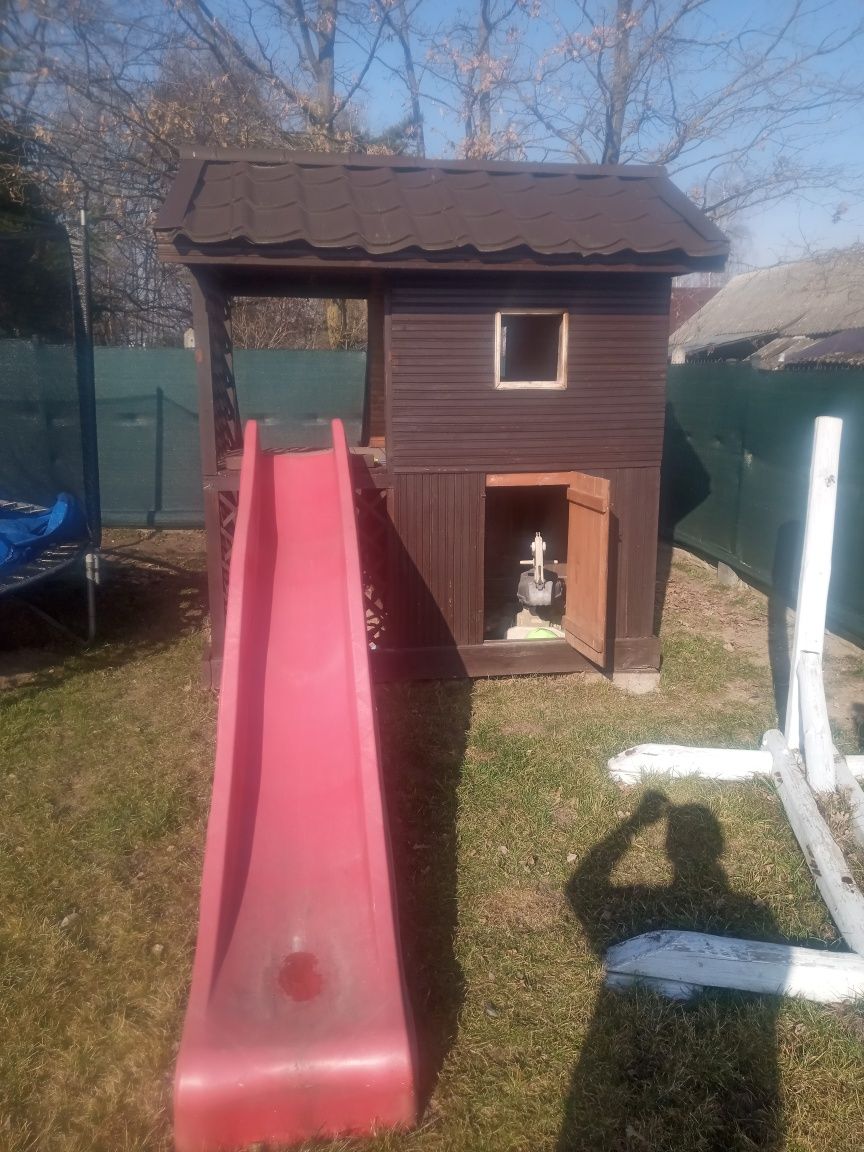Domek drewniany solidny zjeżdzalnia dla dzieci możliwy transport