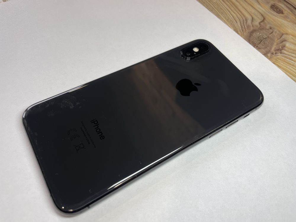 iPhone XS 64GB czarny stan bdb bateria 78%