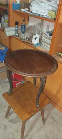 Stary stolik z litego drewna