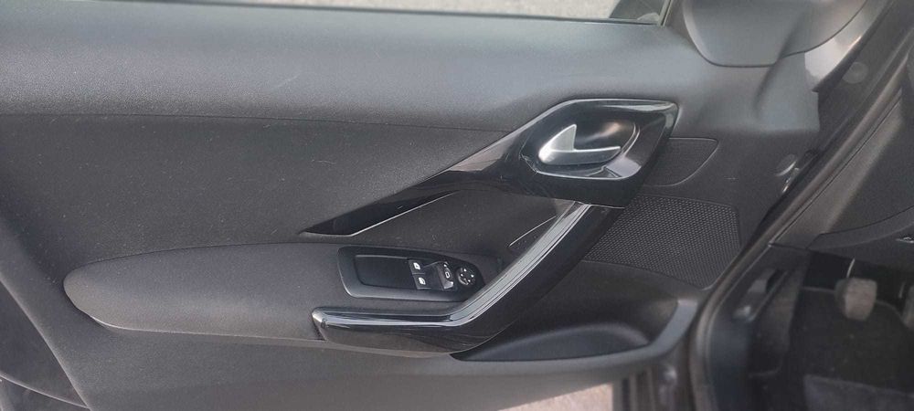 Peugeot 208 de 2012 - Compacto e económico