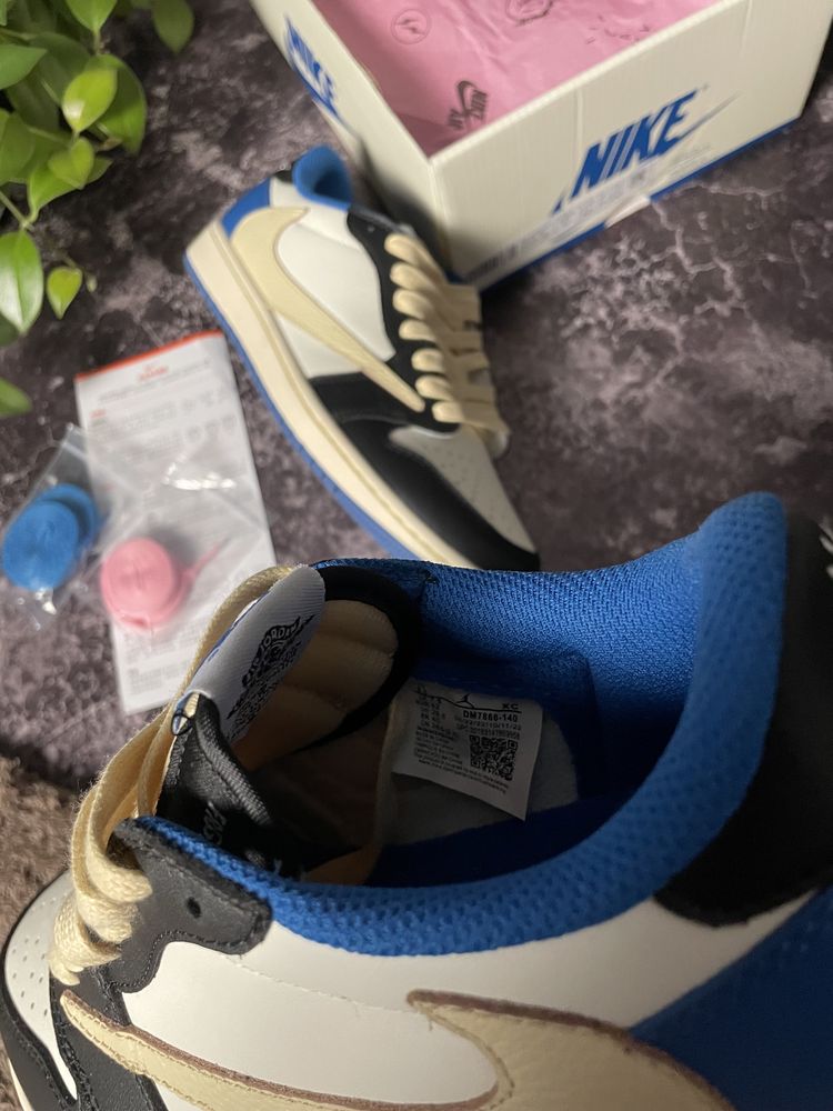 Кросівки Nike Air Jordan 1 Low Travis Scott White Blue