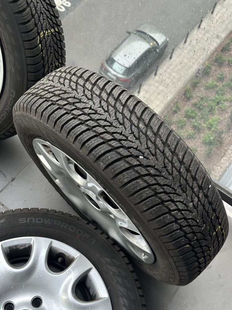 Komplet 4 kół zimowych z felgami stalowymi | 175/65 R15