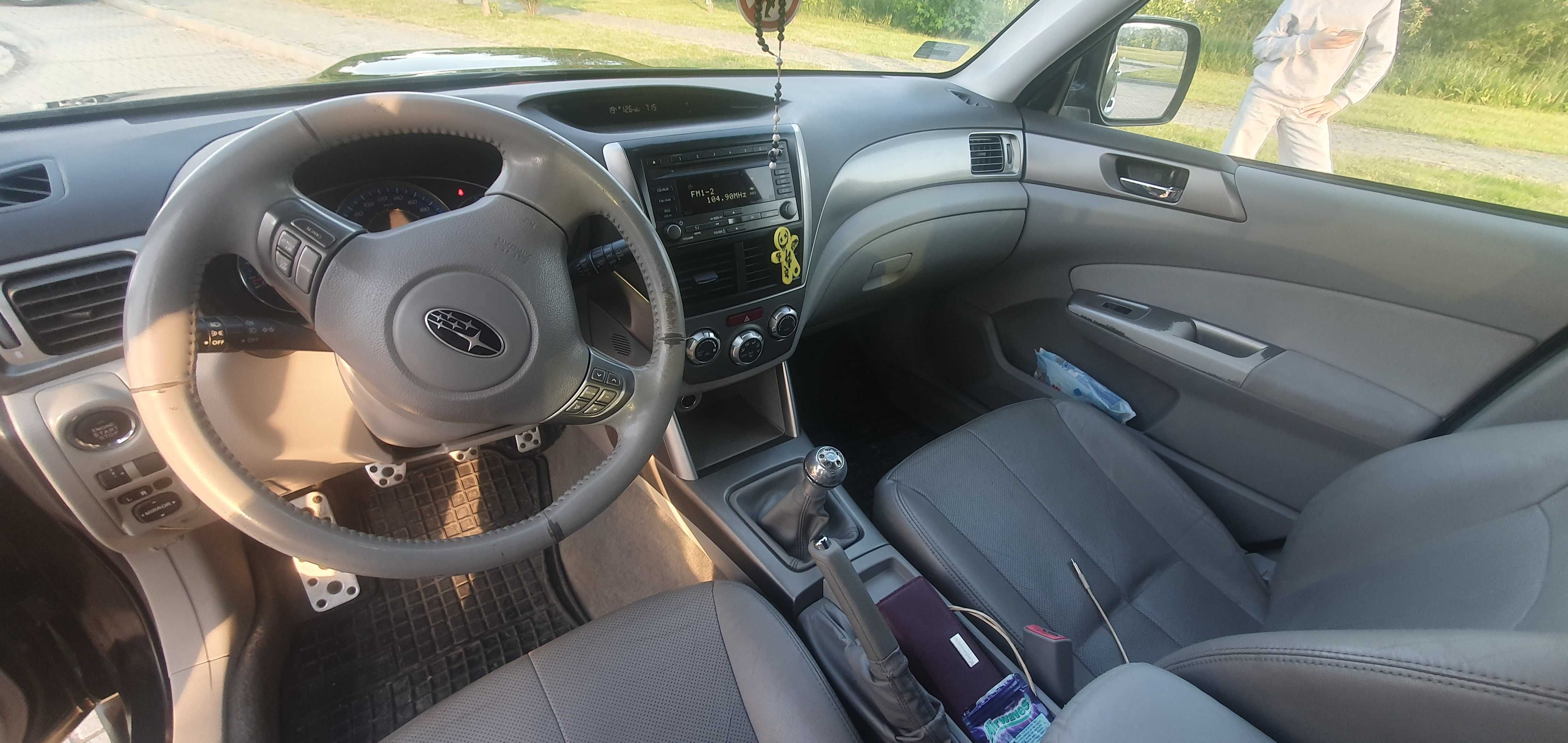 Subaru forester 2.5 xt turbo benzyna