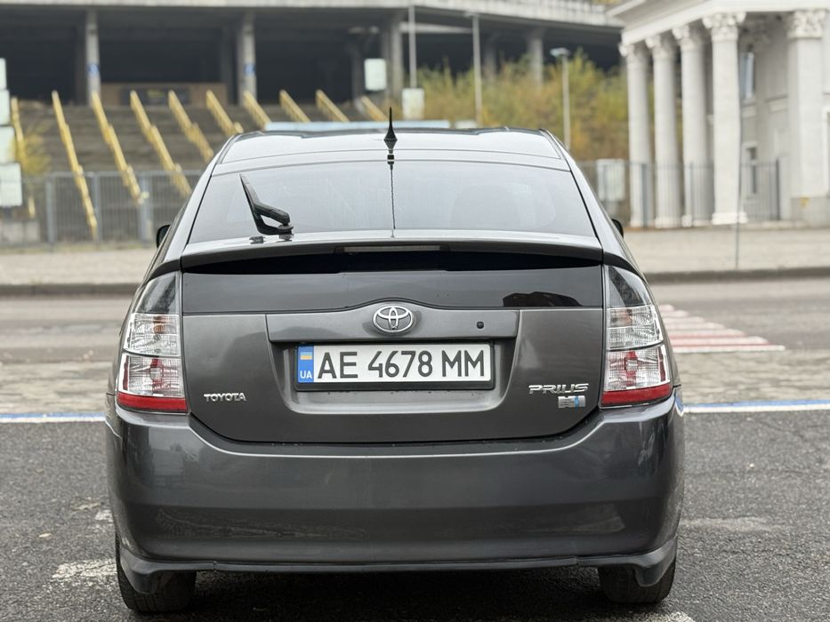 Toyota Prius в отличном состоянии