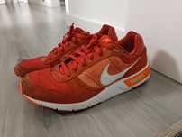 Nike Nightgazer pomarańczowe rozmiar 46