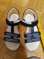 Sandałki Geox skórzane granatowe 31+ sukienka 122/128