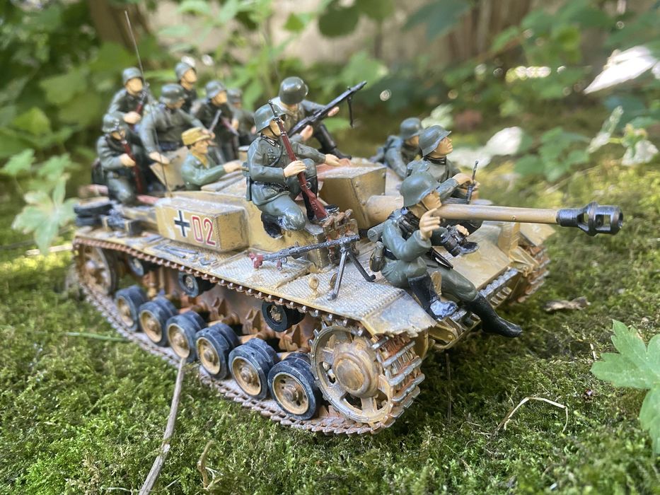 Танк сау StuG.IIl Ausf.F w/7.5cm у масштабі 1:35