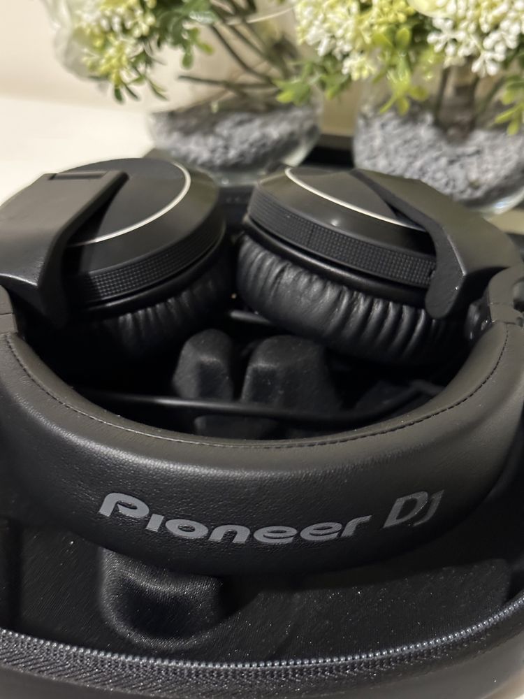 Pioneer DJ HDJ-X7 Headphones como novos também pode ser com Bolsa Pioneer DJ HDJ-HC02