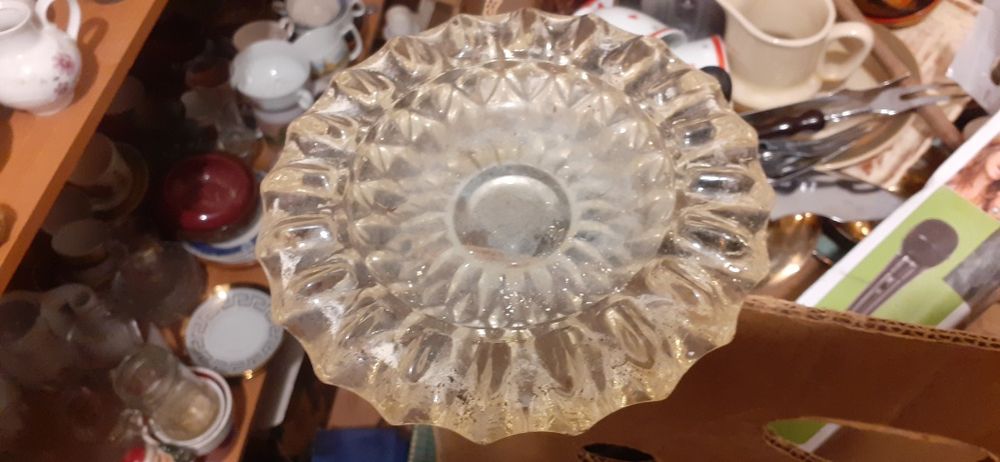 Stara popielnica gruba