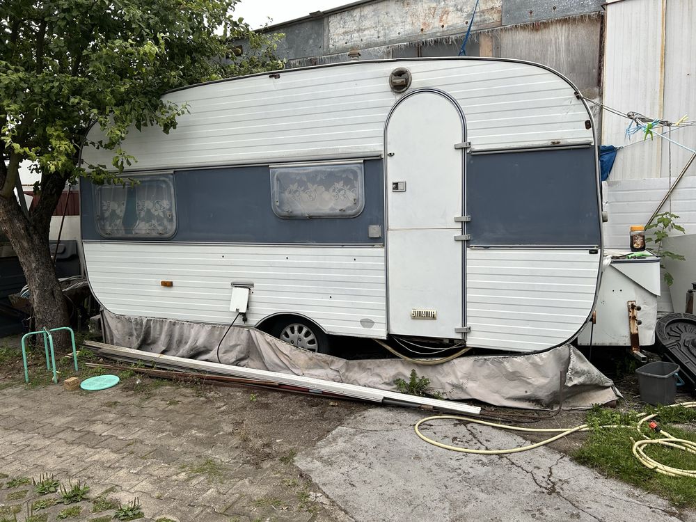 Przyczepa kempingowa na dzialke