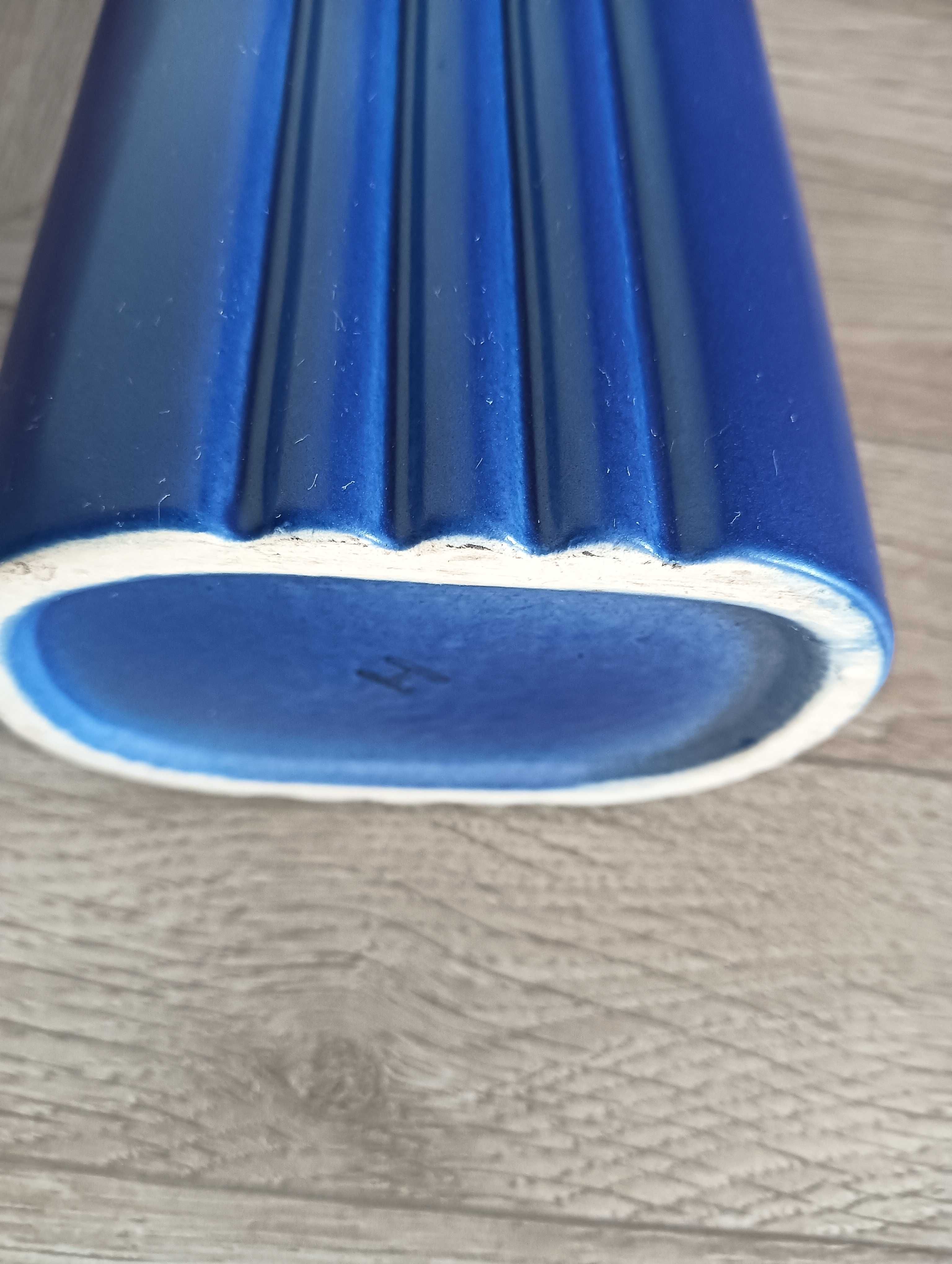 Wazon ceramiczny granatowy