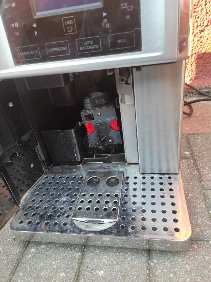 DeLonghi esam 6700 primadonna ekspres ciśnieniowy
