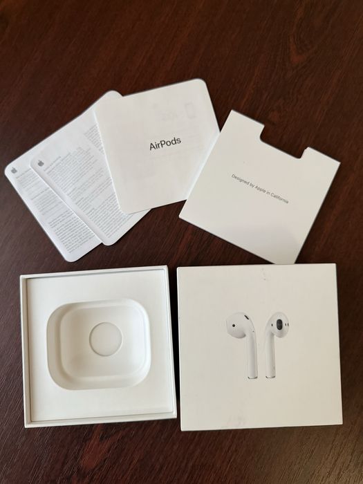 Коробка AirPods 2