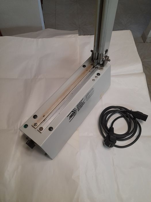 Máquina  de fechar sacos  23 5 cm