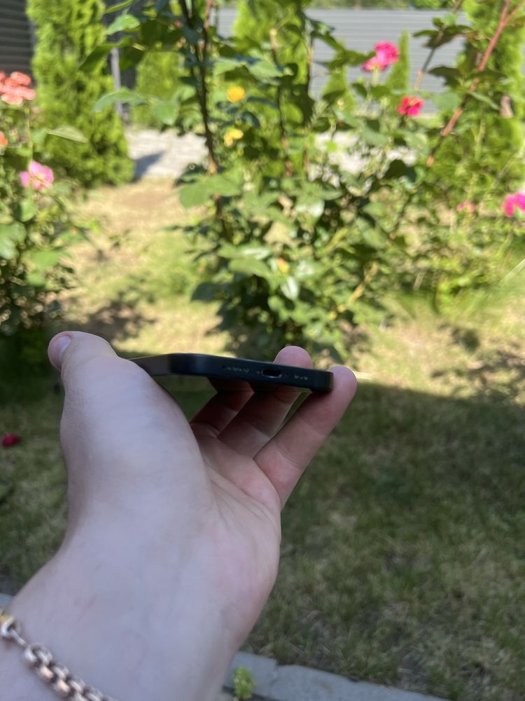 Iphone 13 чудовий стан, все працює OLX доставка