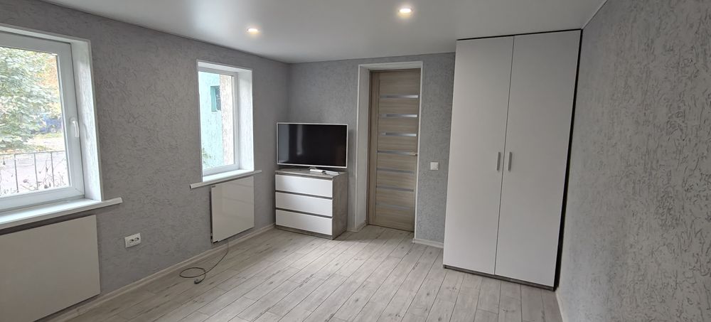 Здам частину будинку Центр