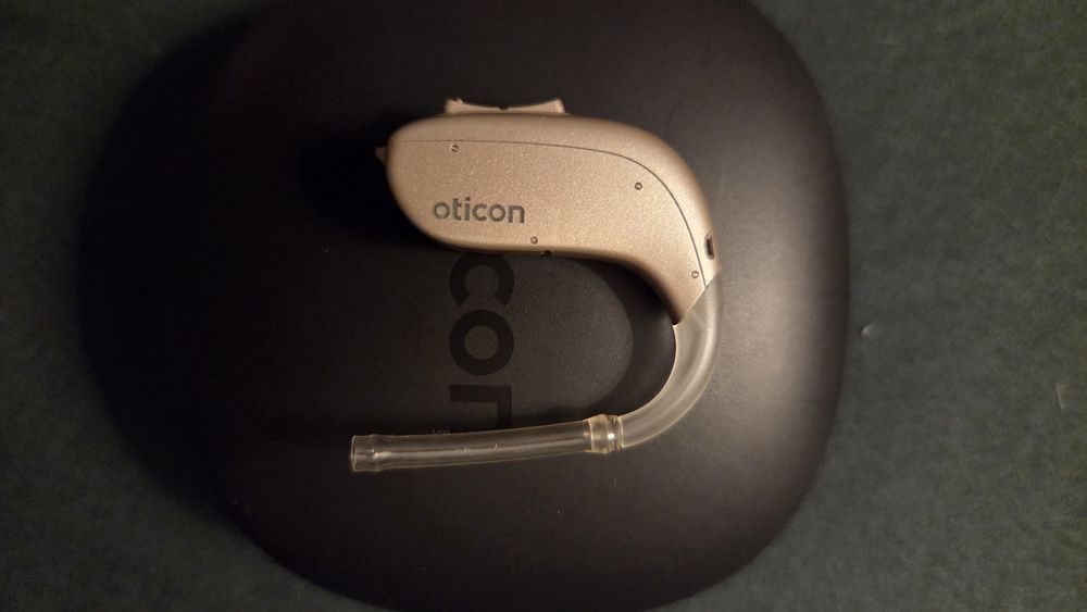 Aparat słuchowy marki Oticon model JET 2 BTE POWER PLUS