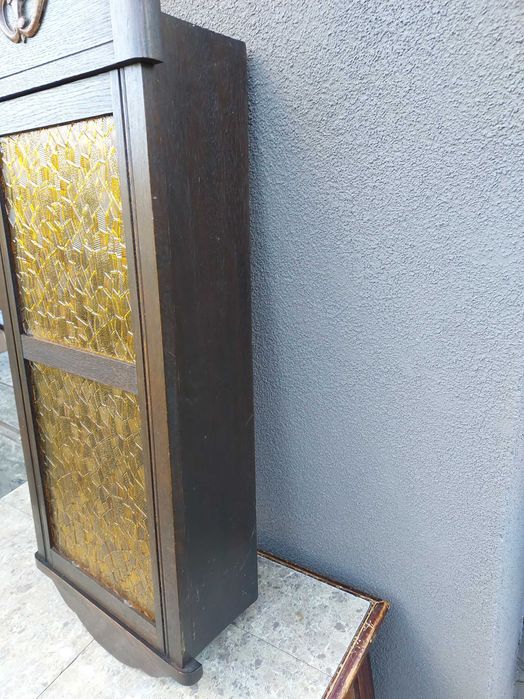 Szafka witrynka z obudowy starego zegara 1930r miodowe szkło E198