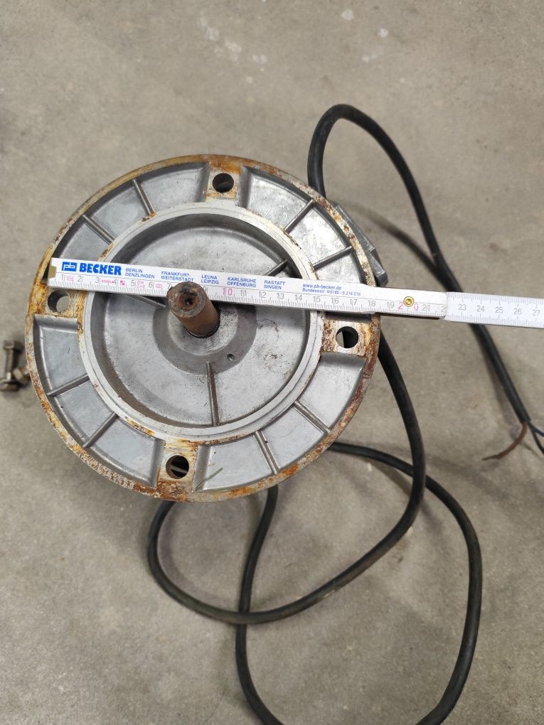 Silnik elektryczny 0,7 kW 3x380V