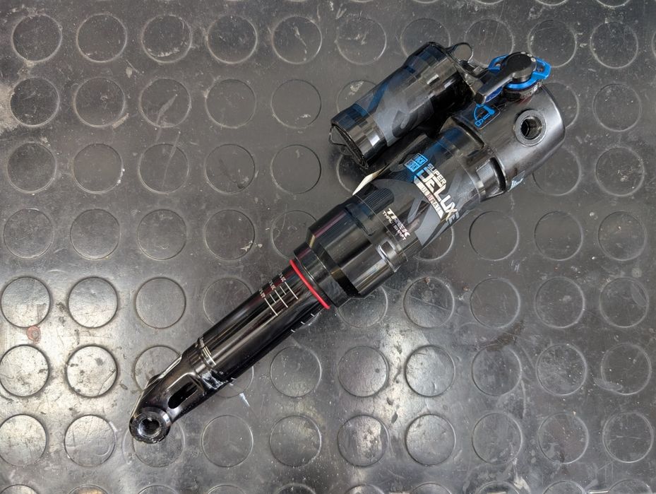 Rock Shox SuperDeluxe Ultimate Thrushaft 230x62,5
