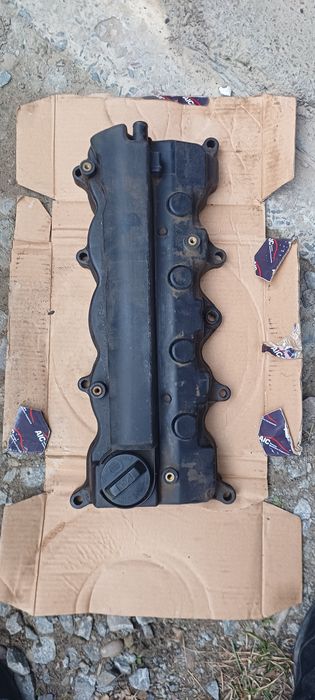 Клапанная крышка 2.0  бензин honda crv 3 2007-2012