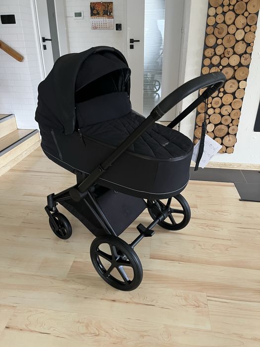 Cybex Priam 4 w1  Deep Black j.NOWY + fotelik cybex Cloud baza isofix