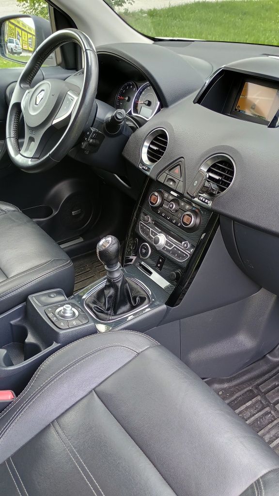 Sprzedam renault koleos biała perła2.0d 150km manual w wersji in.paris