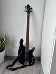 Cort bass Action V