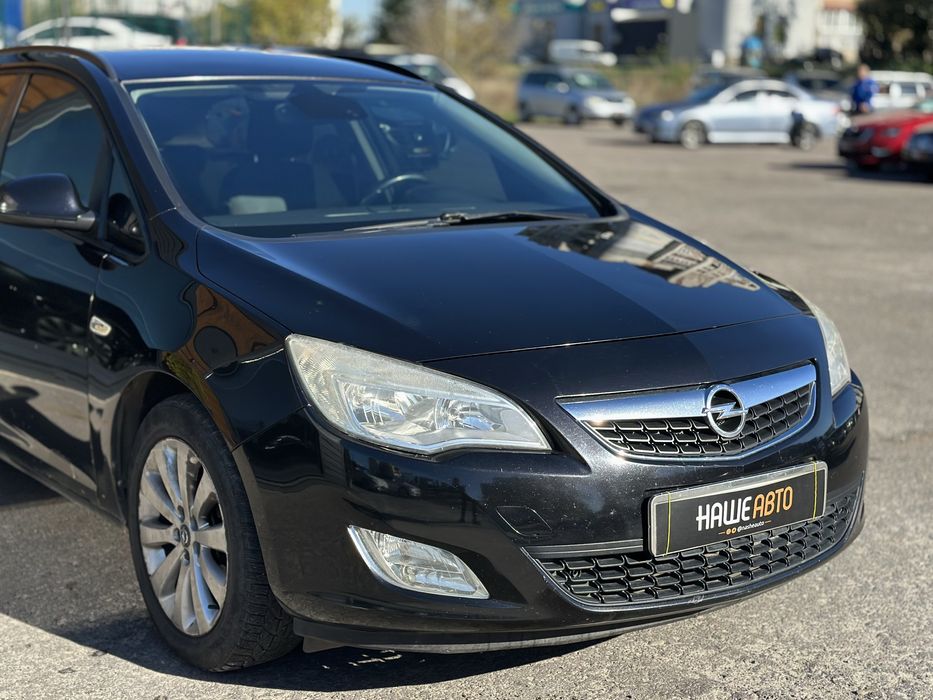 OPEL ASTRA 2010 року, 1.4 газ/бензин, механіка, передній привід