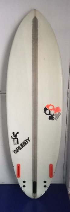 Surfboard 5'10 32L