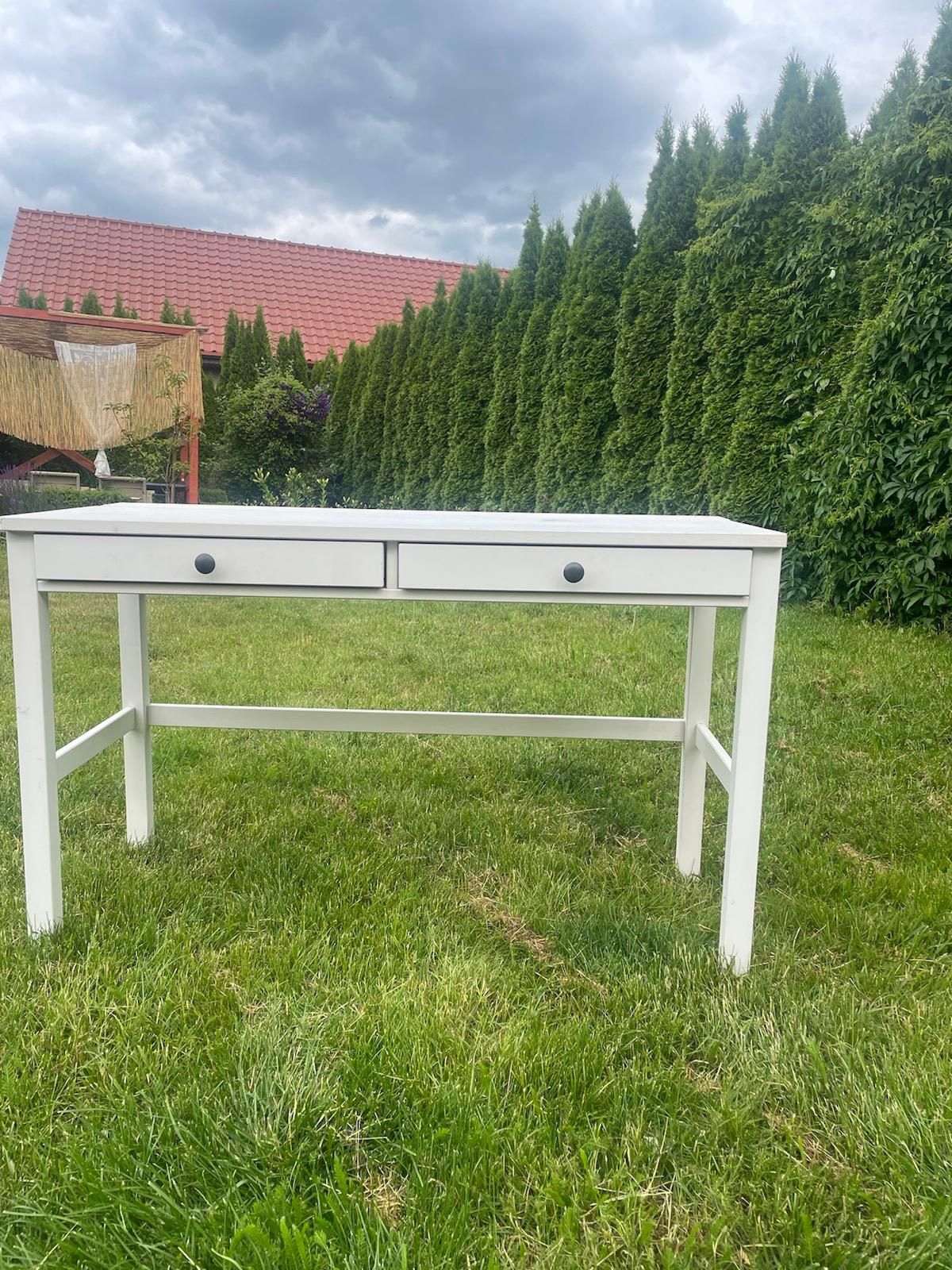 Biurko Ikea wąskie białe