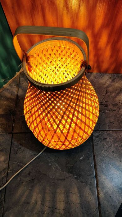 MISTERHULT
Lampa stołowa