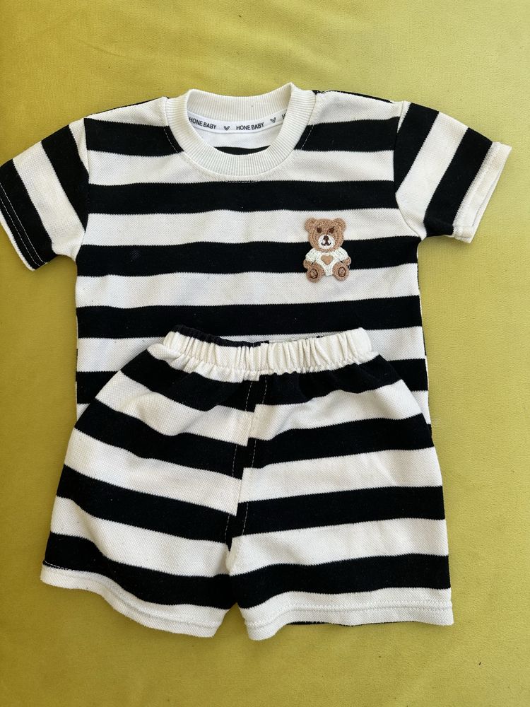 Vendo roupinhas para bebe 12, 18 meses estado como novo