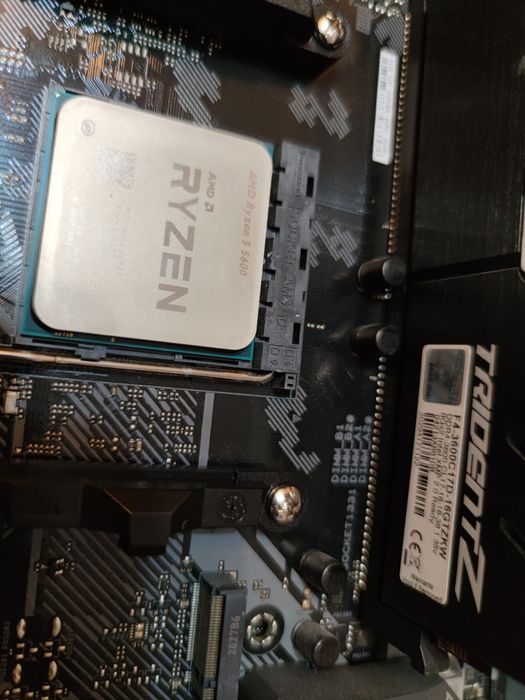 Комплект x570-pro (wifi) + ryzen 5600 + 32gb 3600 g-skill (b-die)