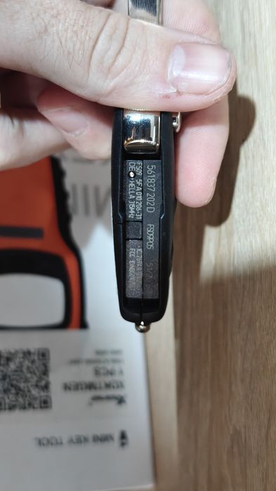 561837202d Ключ Passat nms b7 usa