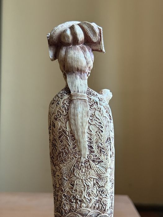 Figurka cesarzowa Chiny